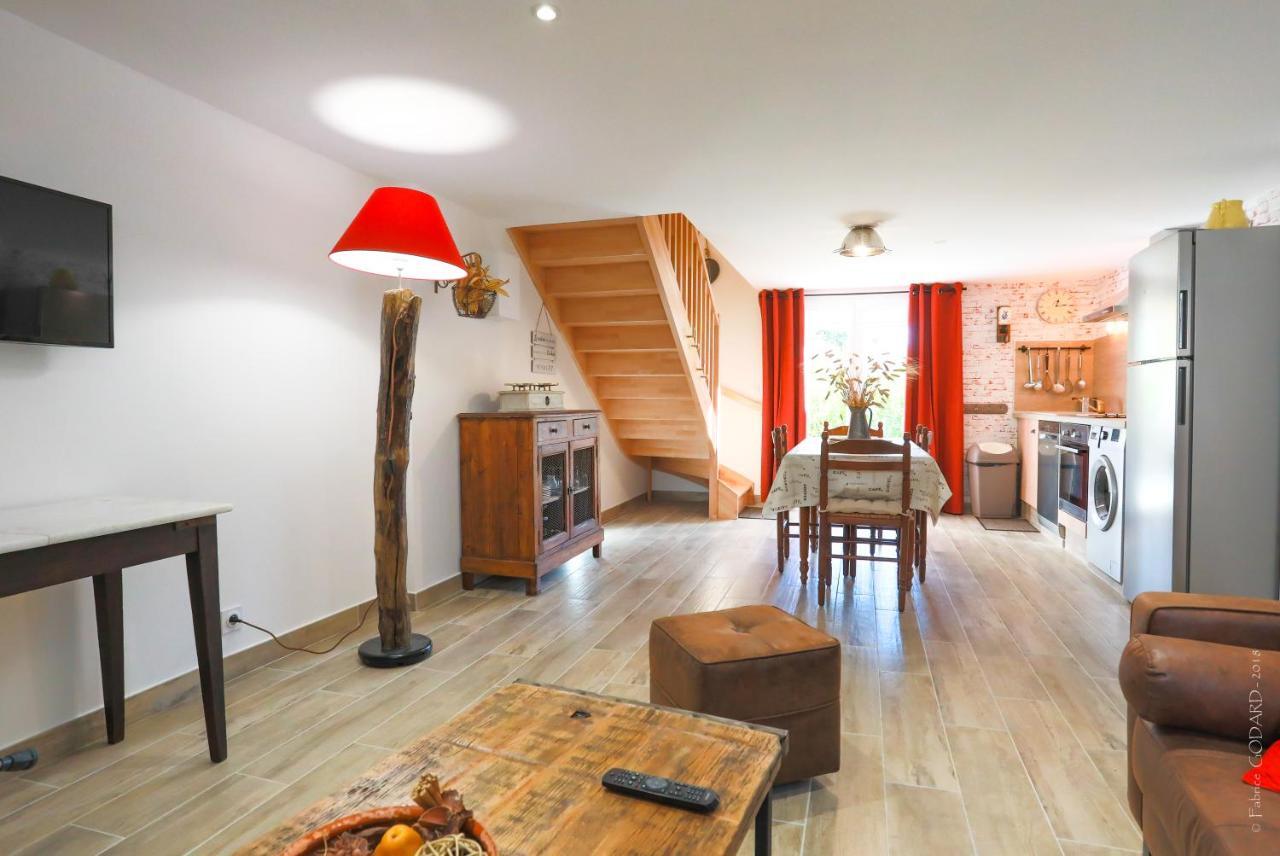 Gîte Les Farigoules Villeneuve  Extérieur photo